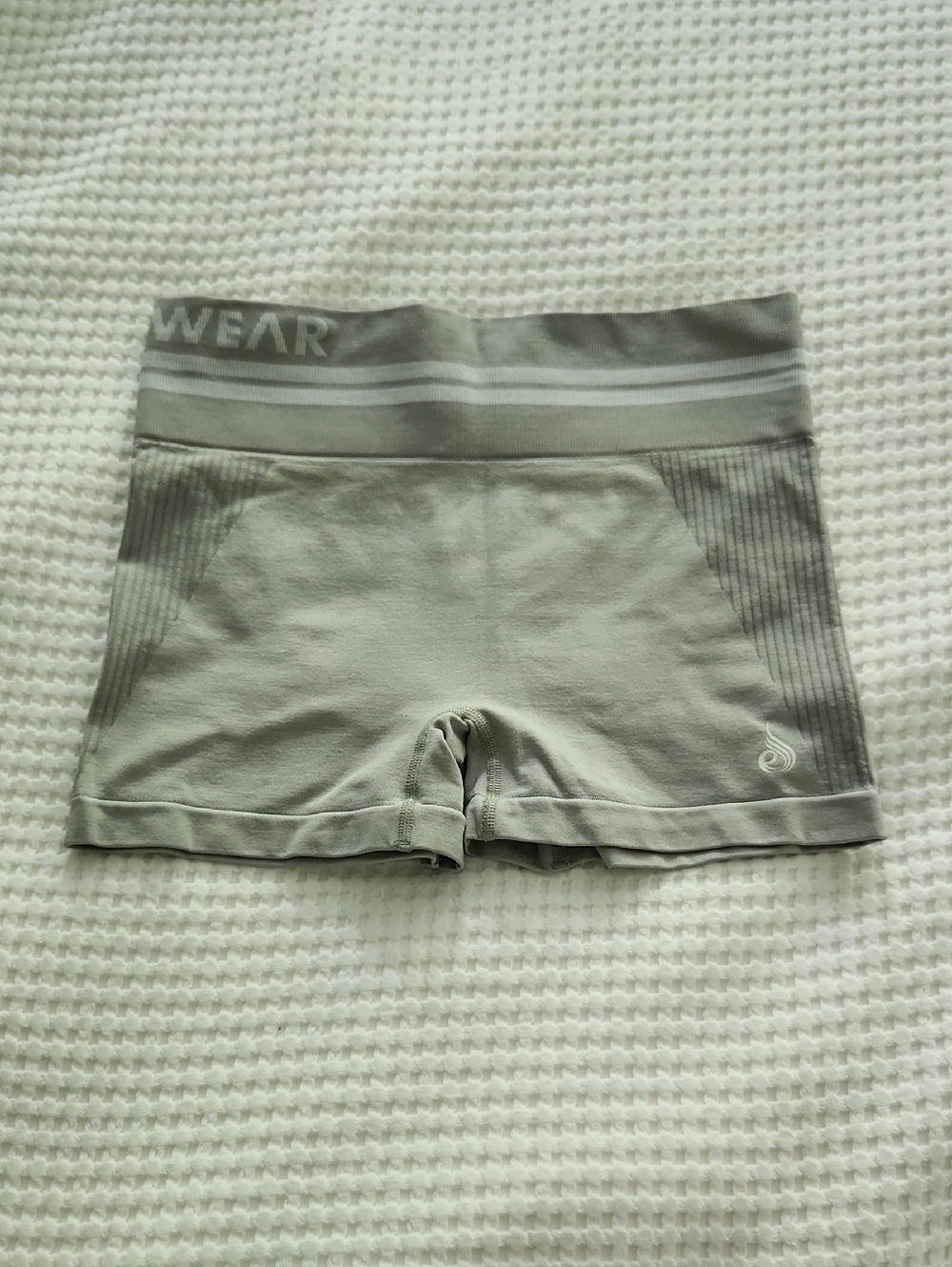 Ryderwear Seamless Light Grey High-Waist Workout Shorts